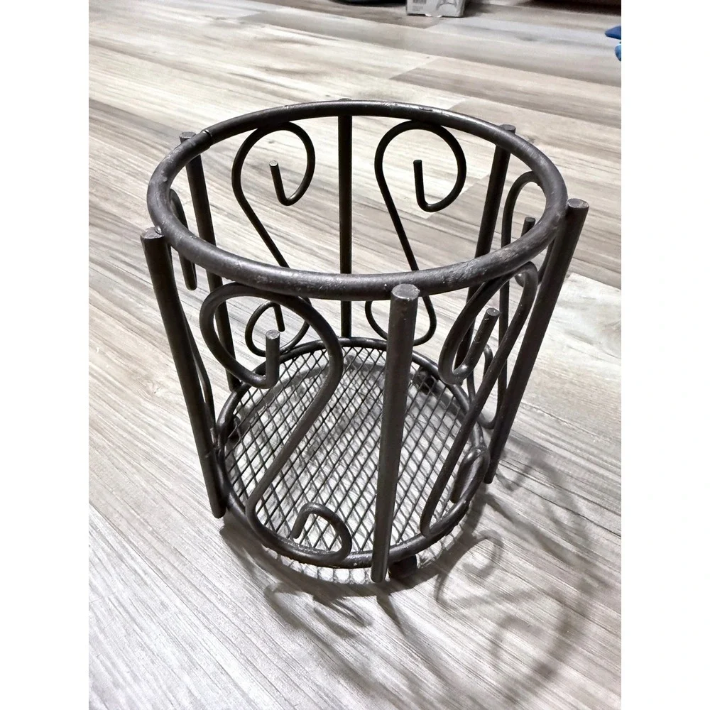 Wrought Iron Scrollwork Wire Basket Dark Bronze Round Planter Holder Organizer